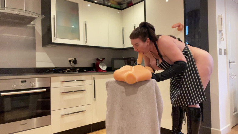 Sophie James: The Nastiest Stepmom Deepthroat Apron Slut There Is!!