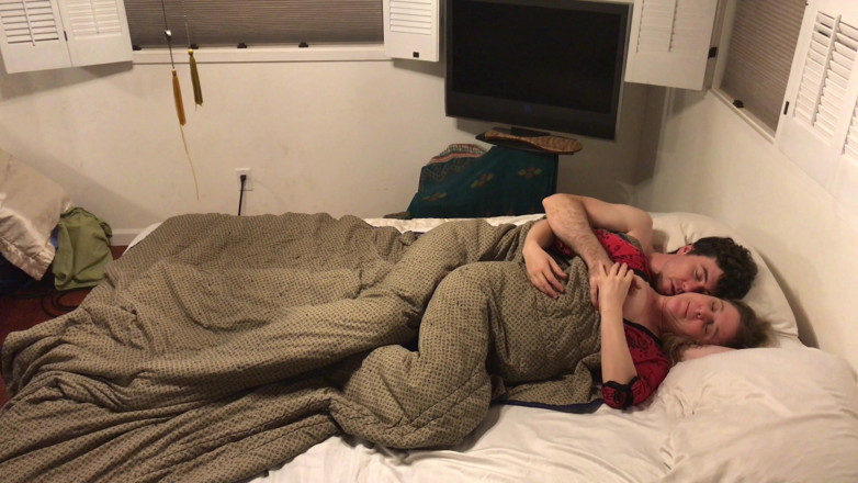 Erin Electra: 继母和继子睡一张床