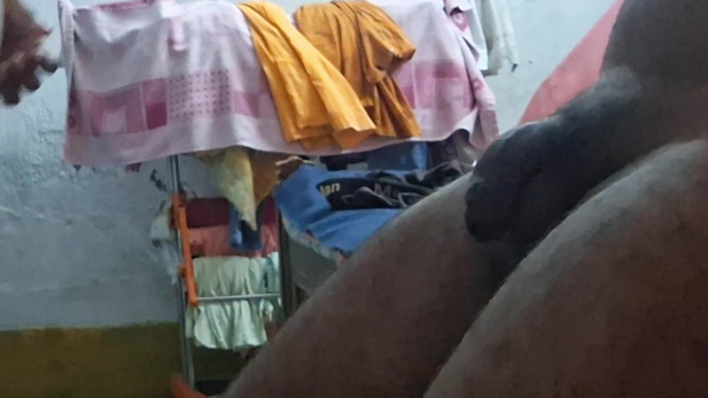 Busty Banuu: İri göğüslü banuu yengenin amını amına yarak sokarak sikiyor