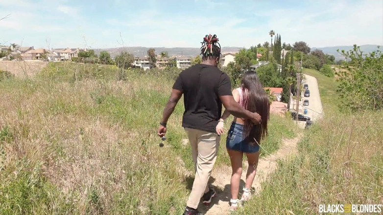 Blacks On Blondes: Czarni na blondynki - Madison Wilde bierze wielkiego kutasa po wielkiej...