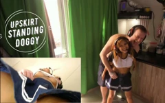 Sexy Gaming Couple: Aus Der Sicht Stehender Doggystyle Fickt ...