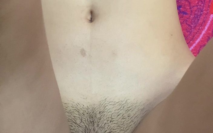 Afterdark affair: Beccato dal mio ragazzo mentre mi toccavo e si unisce...