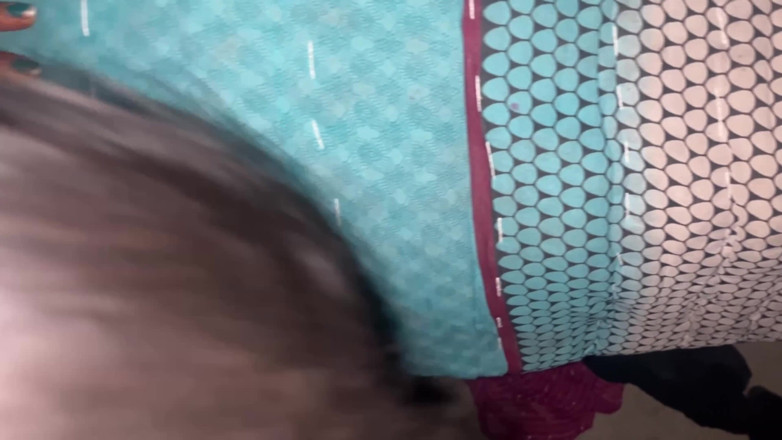 Ritu: Desi vesnická holka Těsná kundička