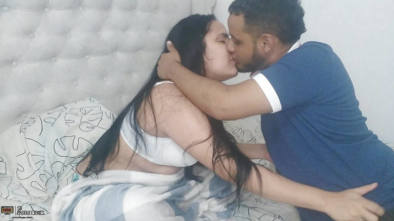 gigiandpaul: Šukám svého nevlastního bratra, aby nechodil na párty se svými...