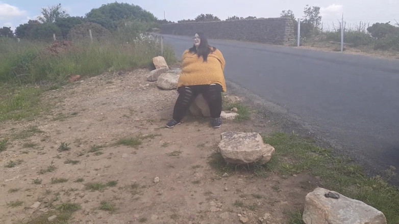 SSBBWLadyBrads: Îmi fac corpul gras să meargă într-un loc frumos