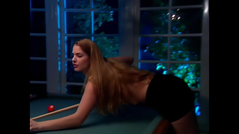 RATATATA!: Temptress: the Shocking Beauty of a Young Girl in Heat
