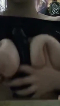 Titjob berminyak & aksi menunggang panas - nafsu tulen dalam setiap pergerakan!