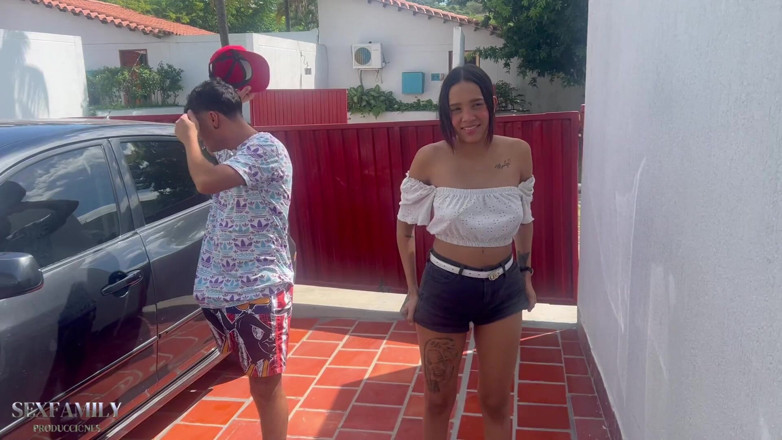 Titsbig: Llevo a mi hermanastra india a un buen motel para...