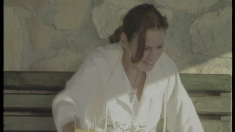 pornitaliangraffiti: 庭に年配の男性といる少女