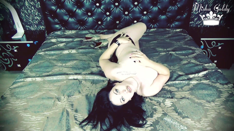 Goddess Misha Goldy: 딸딸이 따먹기