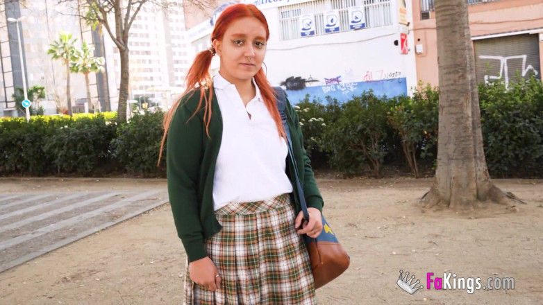 FAKings: 18 Years Old Teen Natalyy Hot Meets and Gets Shocked...