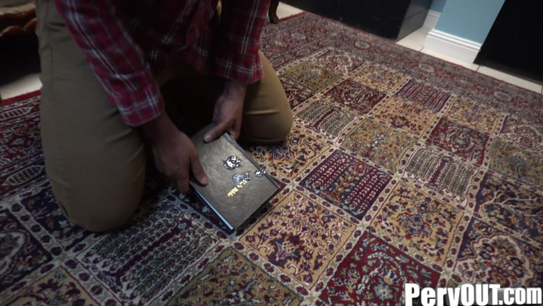 ManUpFilms: Creepy Foot Angel