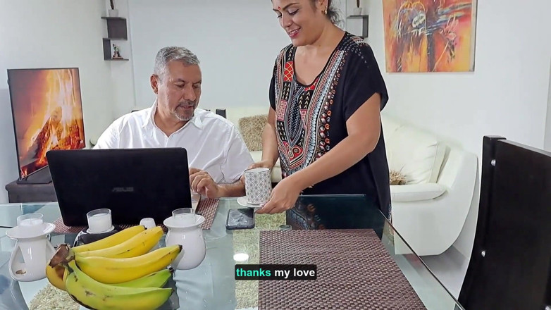 Aly: Eu enchei o rosto da minha madrasta de porra, essa...