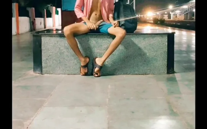 Tani: Love Bid Ass Desi Hindu