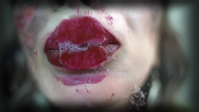 Rarible Diamond: भूखी ज़ोंबी लड़की Kiss