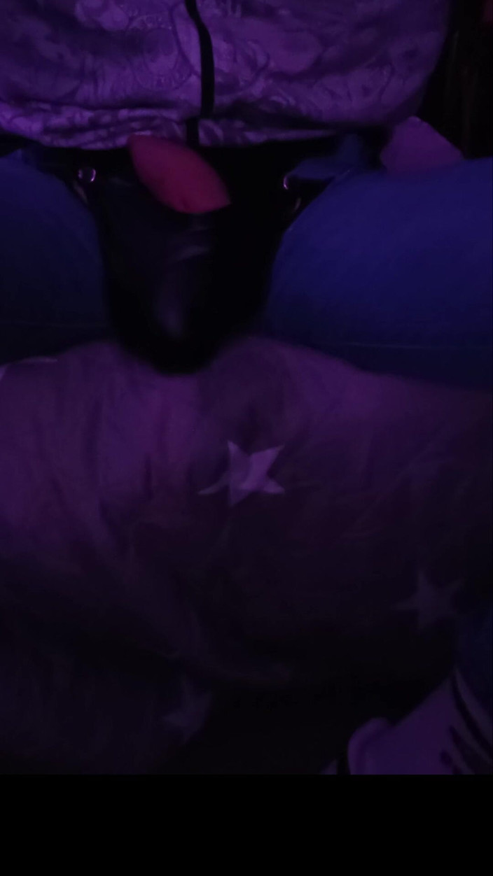 JeansdadXL: 파티 후 내 방에서 즐기는 새아빠