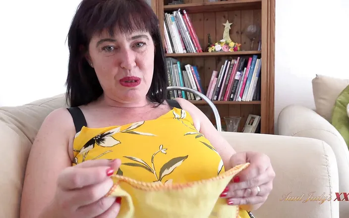 Aunt Judy's XXX: AuntJudysXXX - Your busty stepaunt Janey sucks your cock