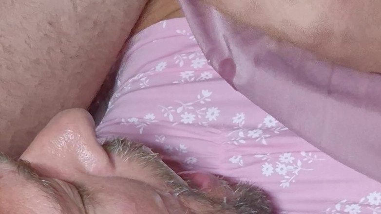 SavageHeater59: 我喜欢用大假阳具在肛门里射精