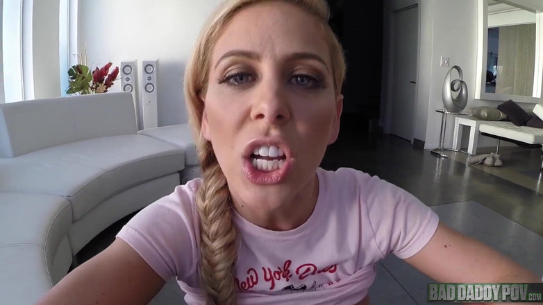 BadStepFamilyPov: Cherie Deville obtiene su culo destrozado por su padrastro