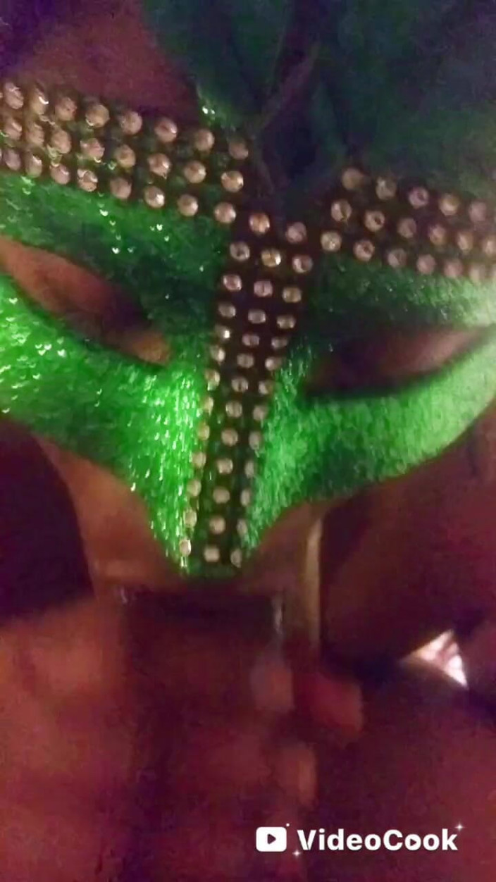 The Nasty House: Rommelige Mond in Het Masker!!