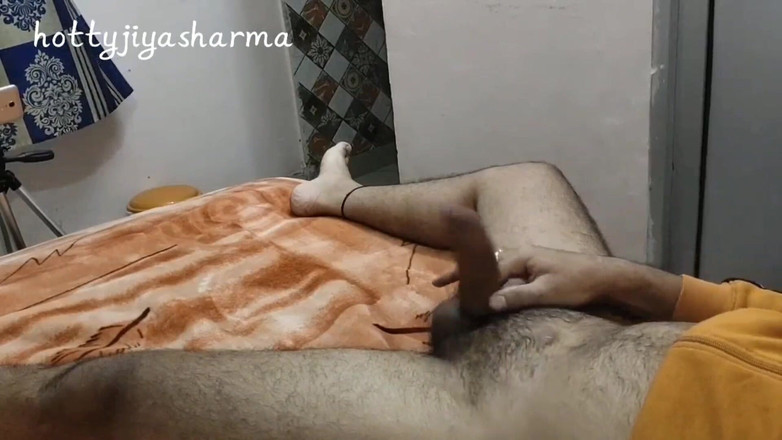 Hotty Jiya Sharmaa: कमसिन लड़की के साथ हॉट सेक्स