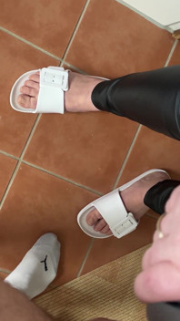 Labă, fetiș cu picioarele în baie