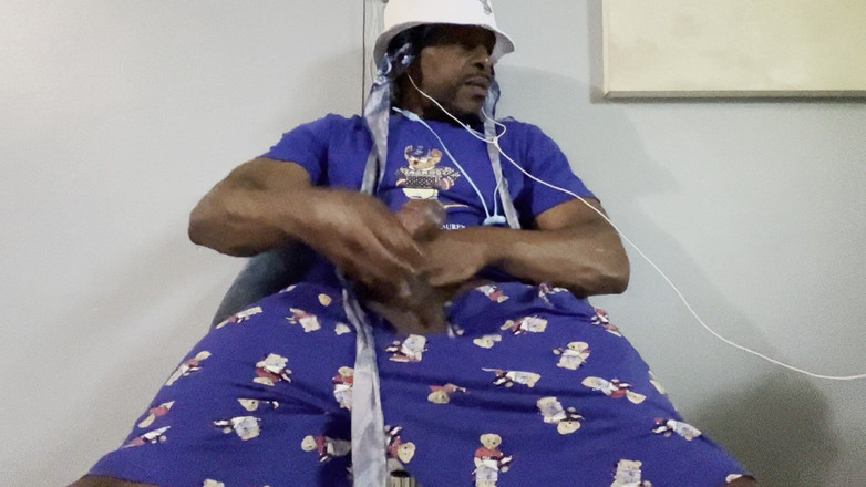 Brickzilla: Batang miang awak suka menjilat Yah