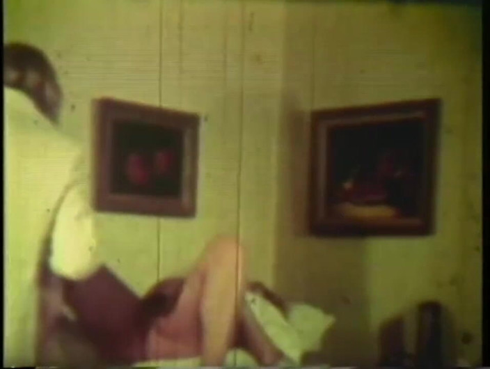 Vintage Usa: Two Nasty Blonde Teens Suck a Big Cock
