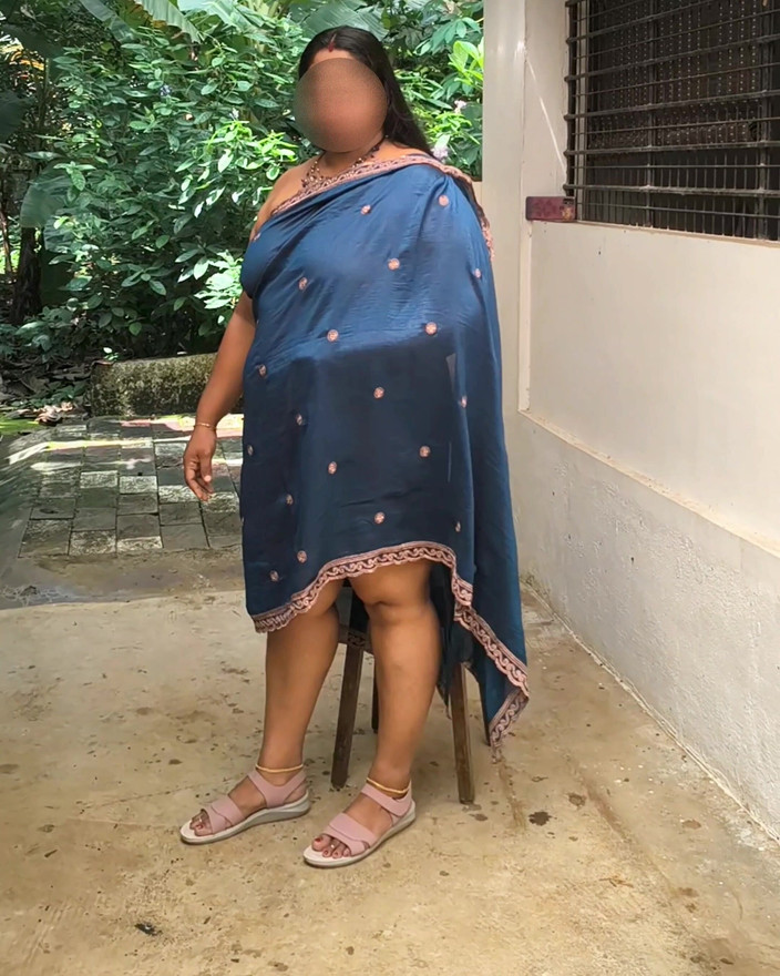 Anne Ipe: 남친과 섹스하는 인도 섹시녀