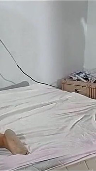 mainne apni sauteli bahan ko uske premi dvara bedroom men choda ja raha hai, main intjaar nahin kar sakti aur main hastamaithun karti hoon