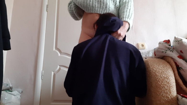 Lesbian-candys: Meine heiße stiefschwester bedankte sich bei mir für das Geschenk...