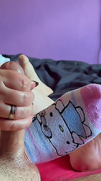 Sexy Teen Socks Footfetish Handjob Cumshot