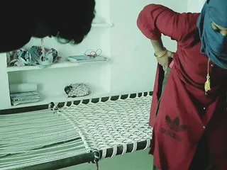 Indian Desi Girl Fucking in Room