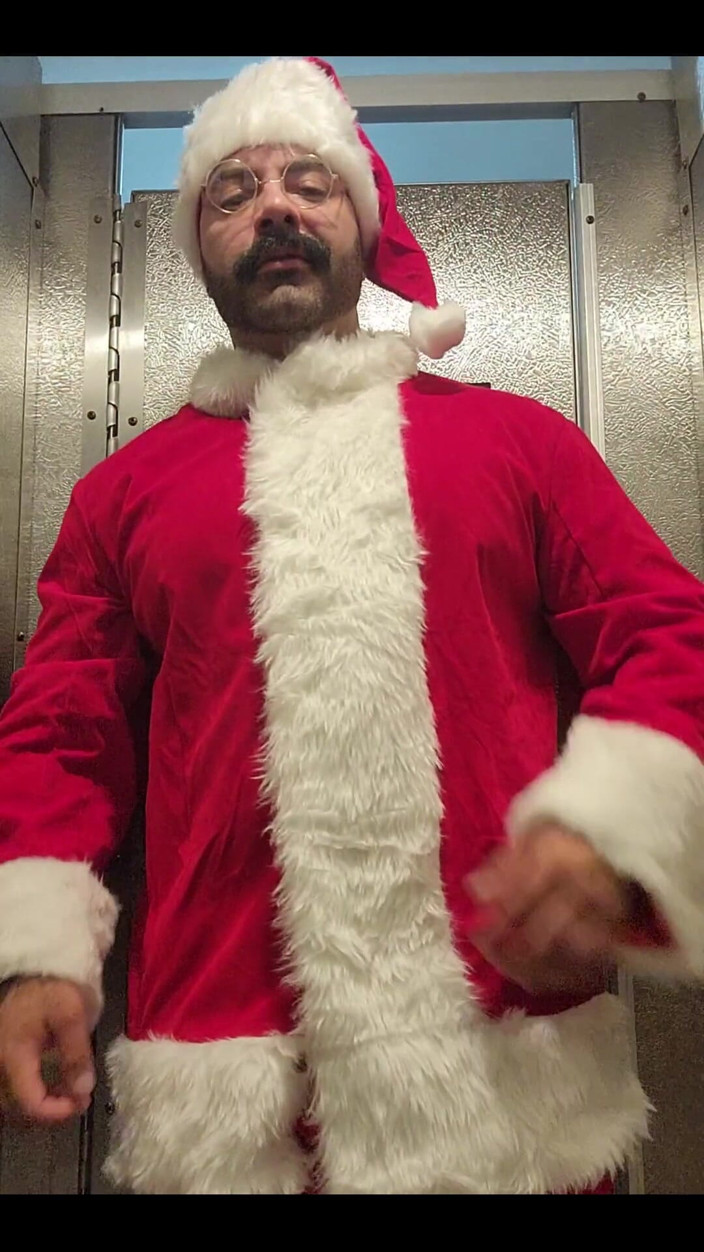 Lobo: Santa Got a Little Frisky in the Bathroom Stall...