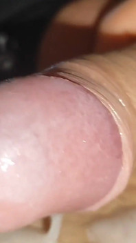 Beklenmedik Elektrikli Bir Düz Bir Penis.