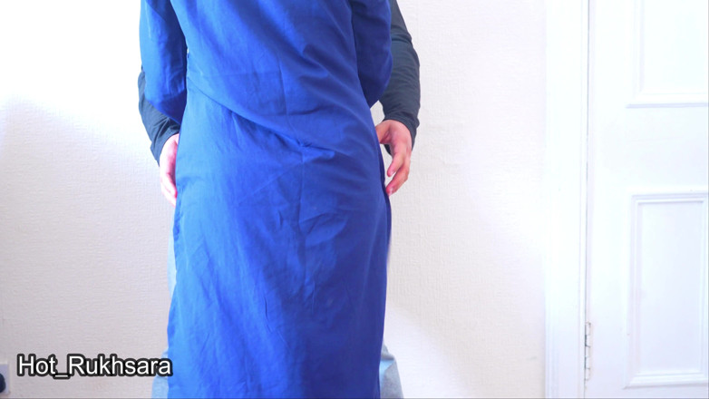 hot_rukhsara: Rukhsara bertetek besar dikongkek dan menjilat pepek yang kuat dengan...