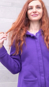 German scout - große rothaarige, fitte teenager Lina Arian joy spricht zum ersten mal mit casting-fick