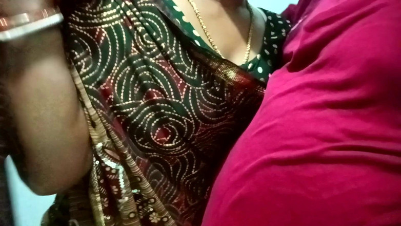 Hot N Sexy: Мила індійська професорка коледжу Нандіні займається сексом раком із сусідським хлопцем