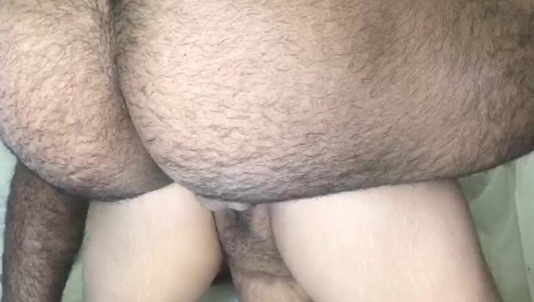 Sex nonstop: हॉट सौतेली बहन Lacy pussy की बड़ी गांड चोद रही है