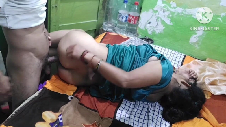 Saxesageth: Gorąca indyjska dziewczyna i piękna seksowna