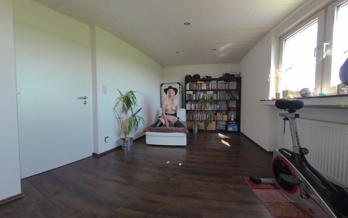 BlondeHexe VR: Vaquera