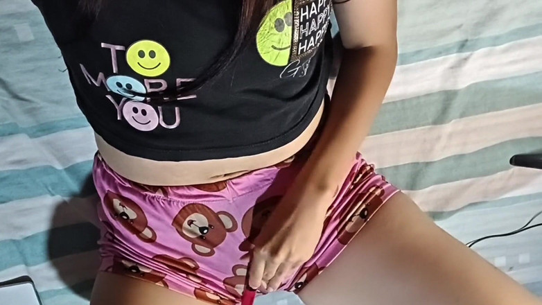 Yulieth Gomez: 鏡の前でスカートを脱ぐ18歳の女の子 - 彼女のところに行く代わりにセックスしましょう