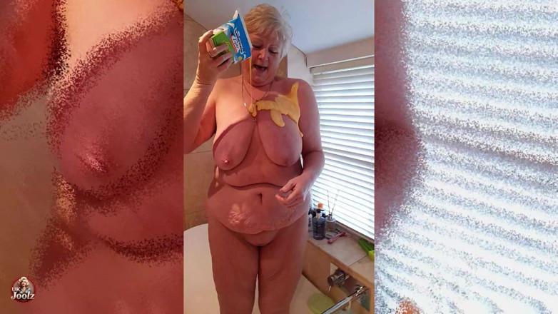 Uk Joolz: Jeder Für Custard!