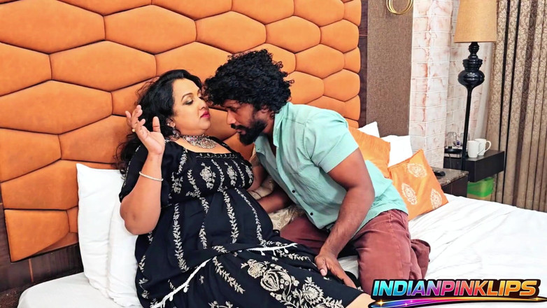 Indianpinklips: Indiancă desi Bindu Bhabhi sexy și frumoasă