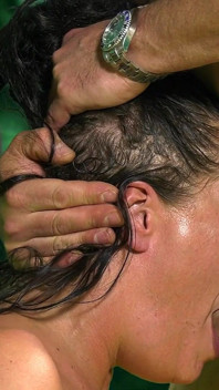 Chị kế hứng tình không thể làm nếu không có con cu của tôi