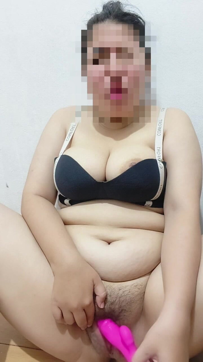 Vaginabig88: 음란한 창녀인 Jane