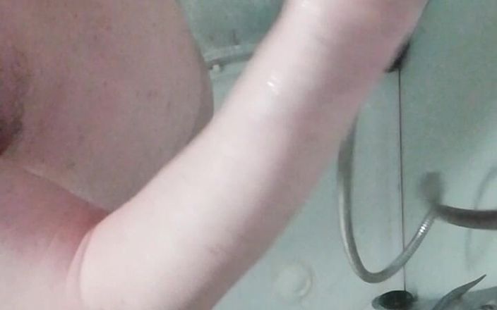 Danny Doe: Masturbare la duș relaxată