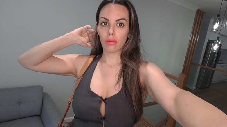 annikarain: Karyawan memikatmu untuk selingkuh atau dia berhenti