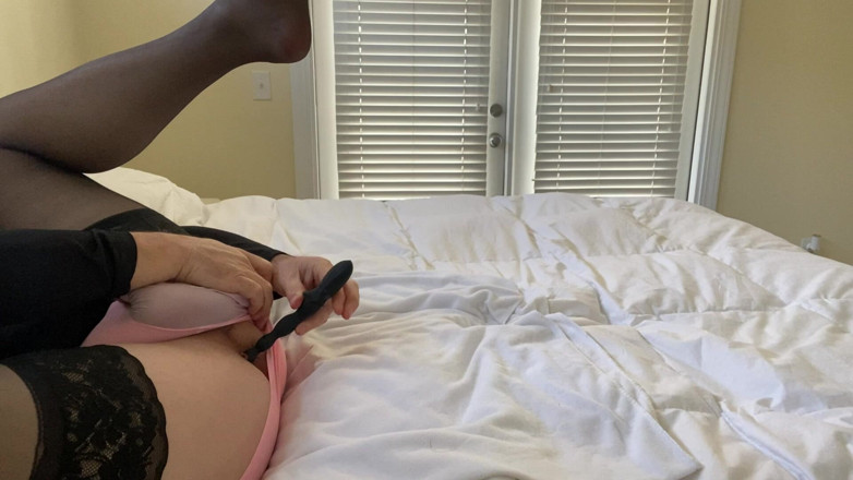 MadisonCD2025: Sissy Amateur Crossdresser Uses Anal Vibrator and Plays with Cl