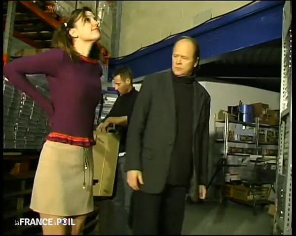 French Family Secrets: Funcția de secretar.